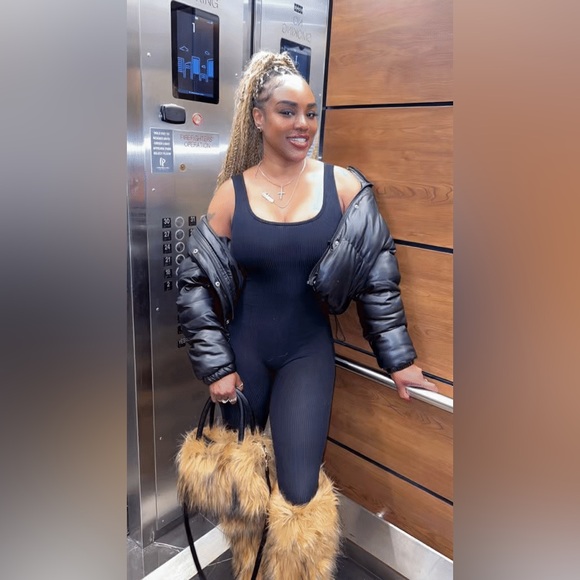 She Outside Baddie Jacket - Picture 7 of 7